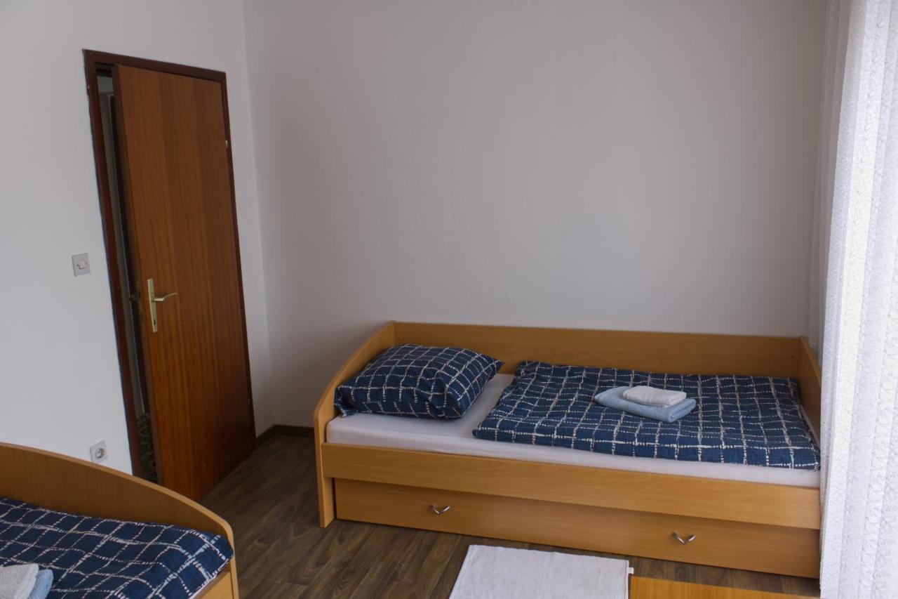 Appartement Gacka Idila à Otočac Extérieur photo
